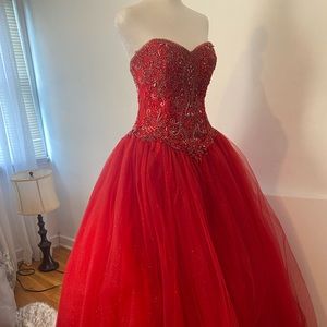 Sweet 16 Dress. Worn for 3 Hours Size 4